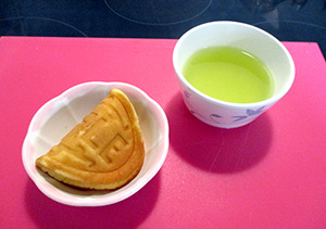 お茶菓子と飲み物の一例